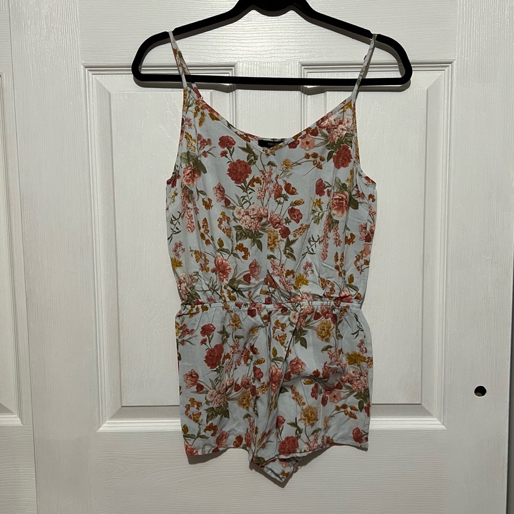 🖤 FREE‎ 🖤 Forever 21 - Women’s Floral Romper